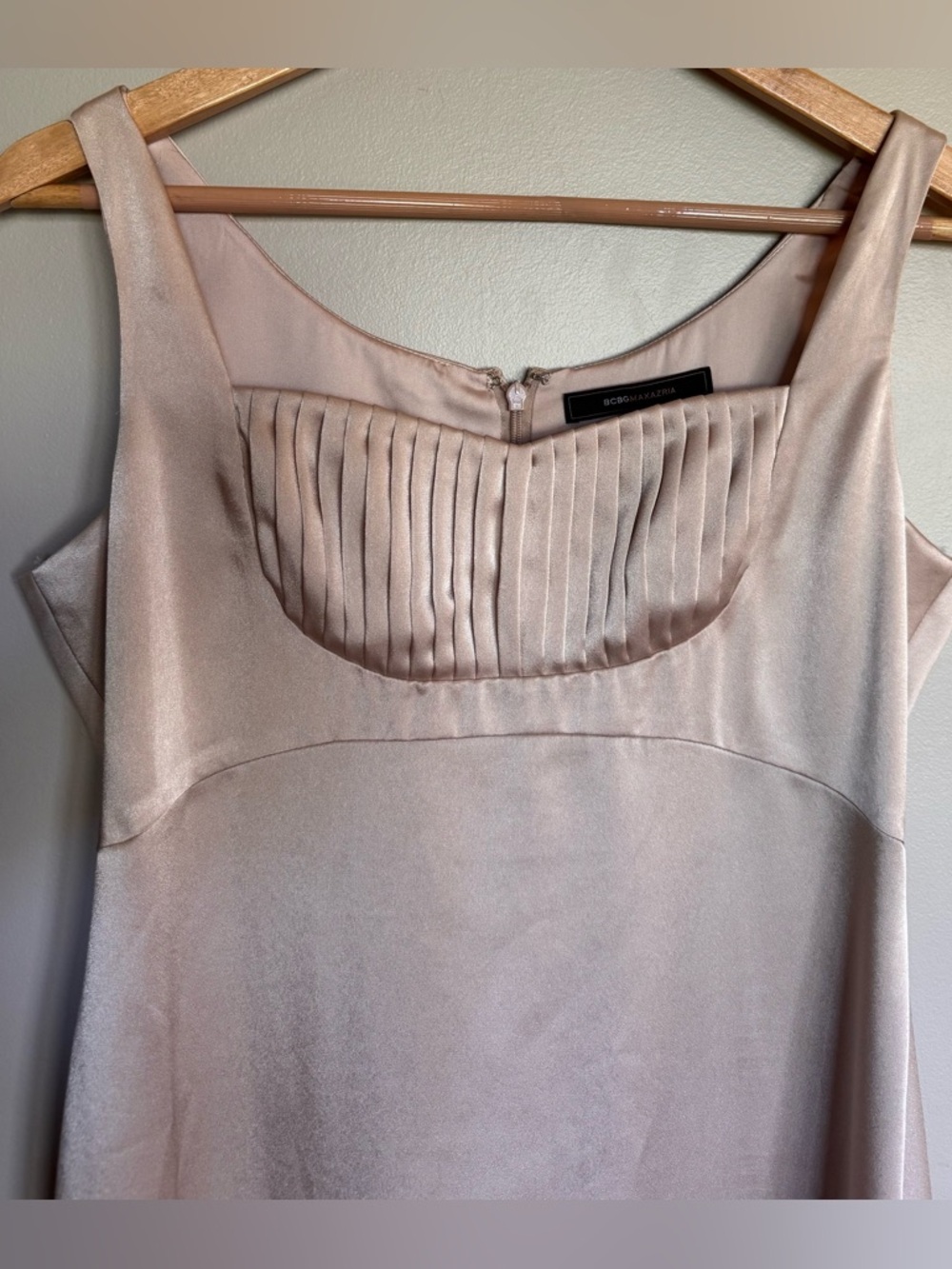 BCBG Max Azria Champagne Satin Midi Dress Pleated Bust Formal Wedding Size 8 - Picture 2 of 10